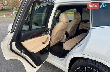 Внедорожник / Кроссовер BMW X3 2021 в 