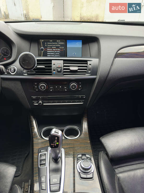 Внедорожник / Кроссовер BMW X3 2011 в Нетешине