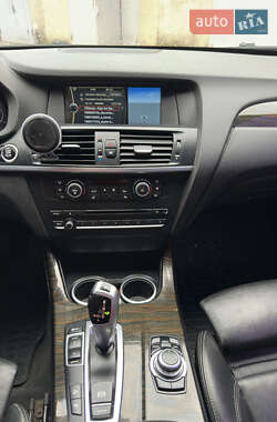 Позашляховик / Кросовер BMW X3 2011 в 
