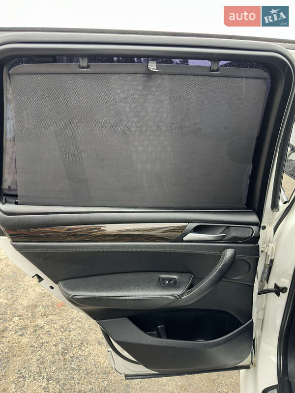 Внедорожник / Кроссовер BMW X3 2011 в Нетешине