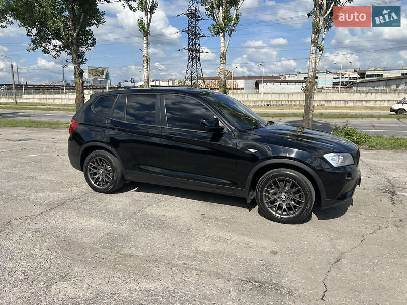 Внедорожник / Кроссовер BMW X3 2013 в Запорожье