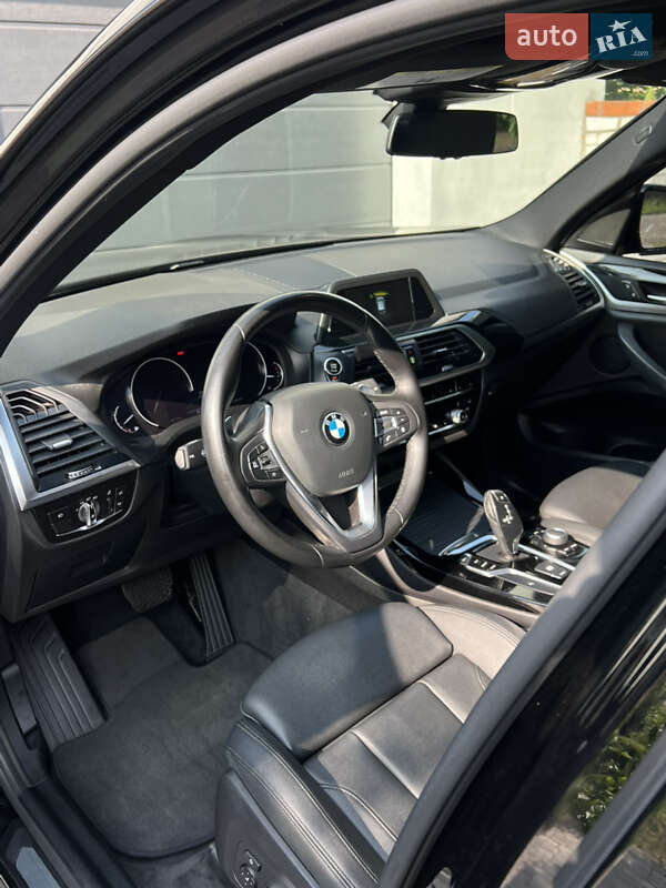 Внедорожник / Кроссовер BMW X3 2019 в Черкассах
