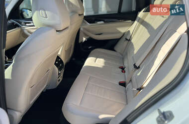 Внедорожник / Кроссовер BMW X3 2021 в 