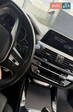 Позашляховик / Кросовер BMW X3 2020 в 