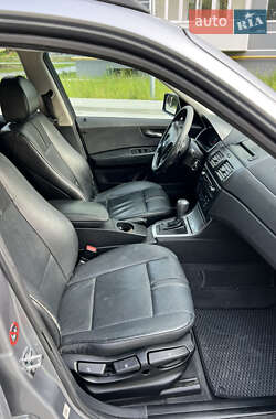 Позашляховик / Кросовер BMW X3 2005 в 