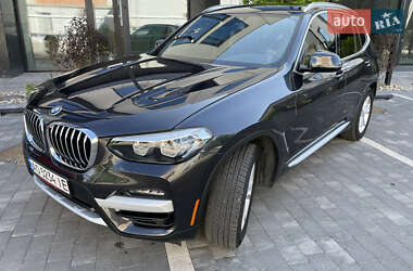 Внедорожник / Кроссовер BMW X3 2018 в 
