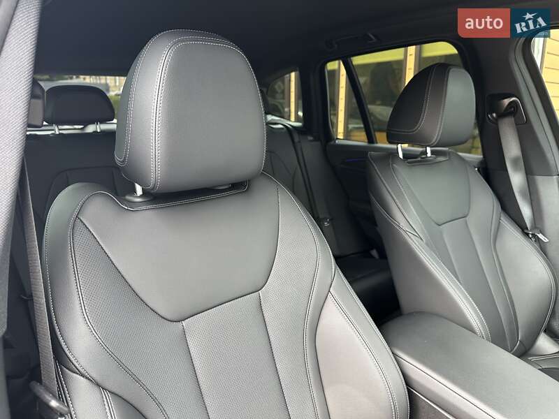 Внедорожник / Кроссовер BMW X3 2022 в Киеве