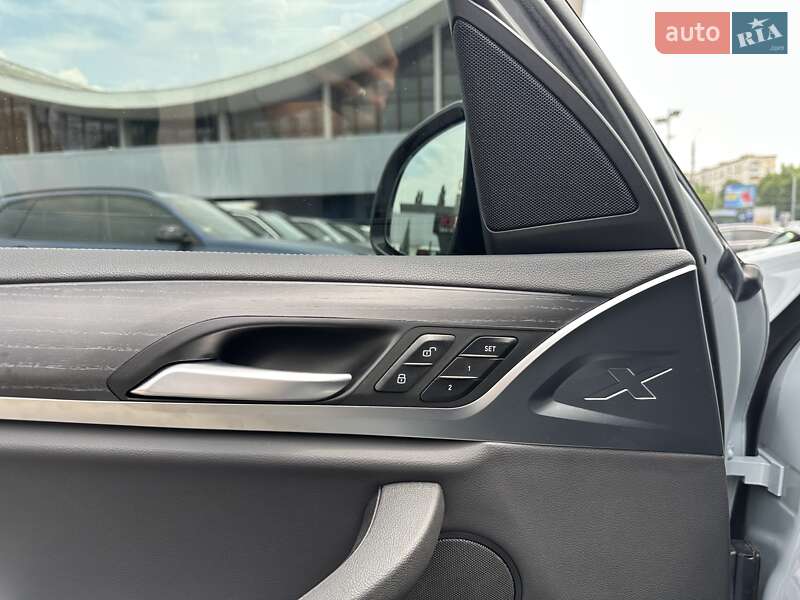 Внедорожник / Кроссовер BMW X3 2022 в Киеве