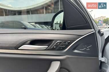 Позашляховик / Кросовер BMW X3 2022 в 
