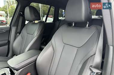 Позашляховик / Кросовер BMW X3 2022 в 