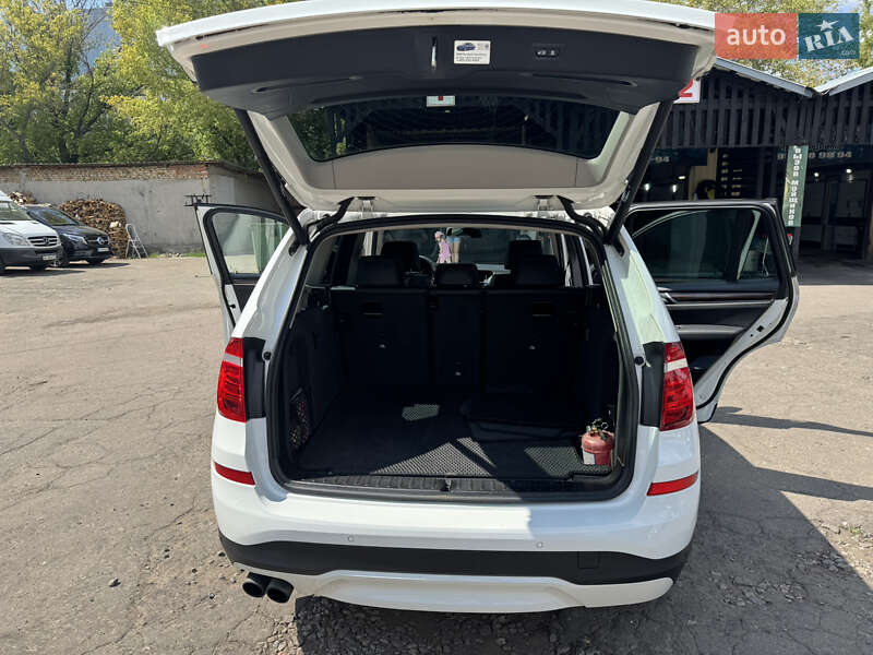 Внедорожник / Кроссовер BMW X3 2017 в Киеве
