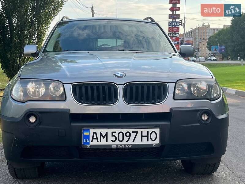 Внедорожник / Кроссовер BMW X3 2005 в Киеве
