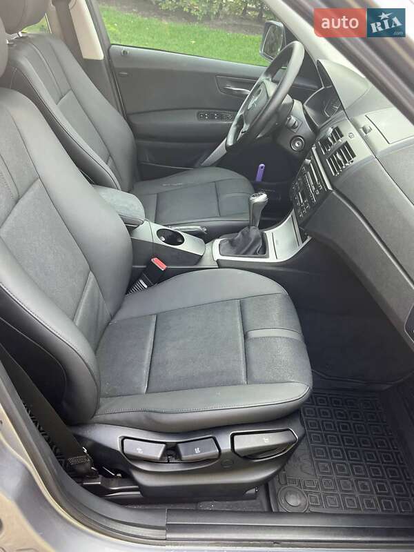 Внедорожник / Кроссовер BMW X3 2005 в Киеве