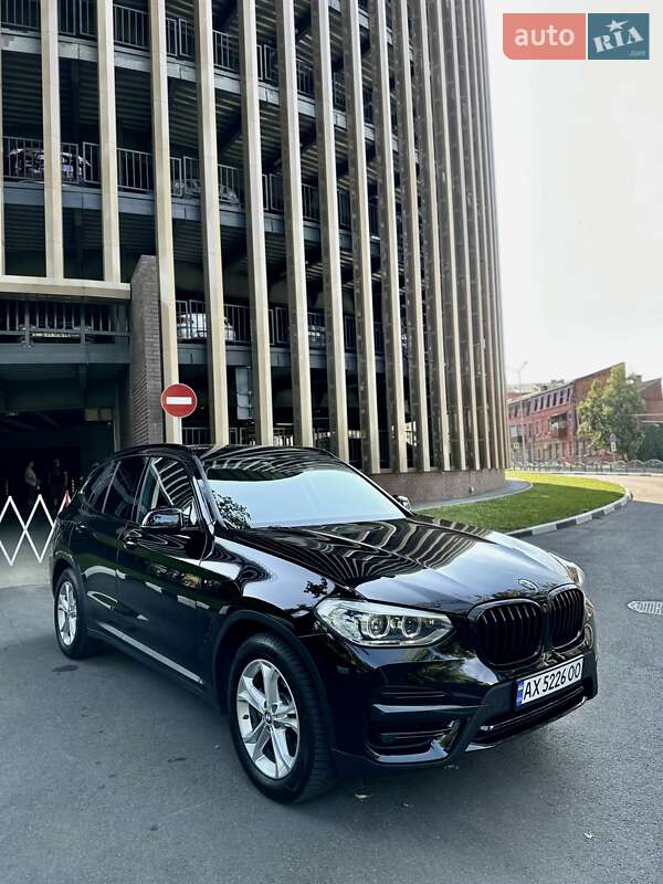 Внедорожник / Кроссовер BMW X3 2019 в Харькове