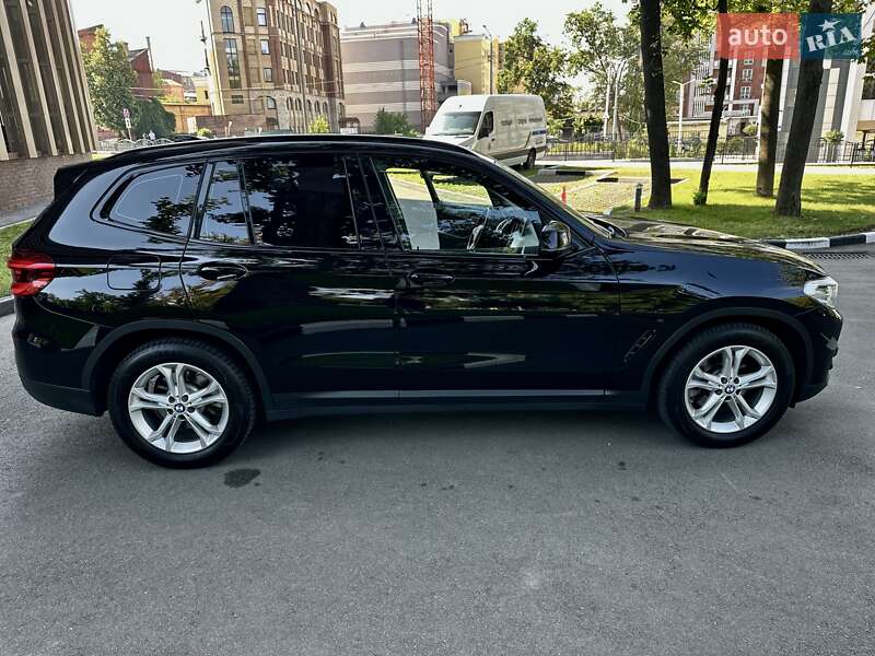 Внедорожник / Кроссовер BMW X3 2019 в Харькове