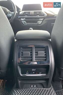 Внедорожник / Кроссовер BMW X3 2020 в 