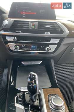 Внедорожник / Кроссовер BMW X3 2020 в 