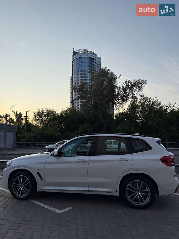 Внедорожник / Кроссовер BMW X3 2018 в Киеве