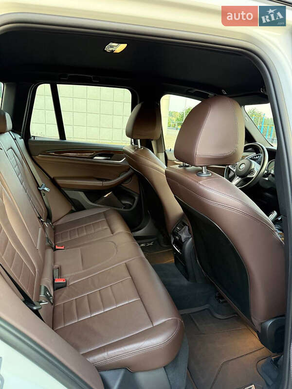 Внедорожник / Кроссовер BMW X3 2018 в Киеве