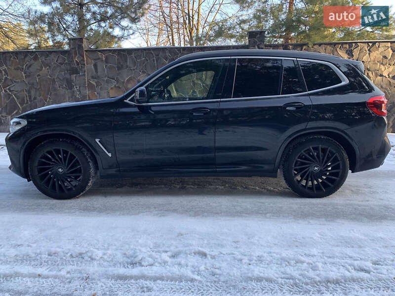 Внедорожник / Кроссовер BMW X3 2019 в Киеве