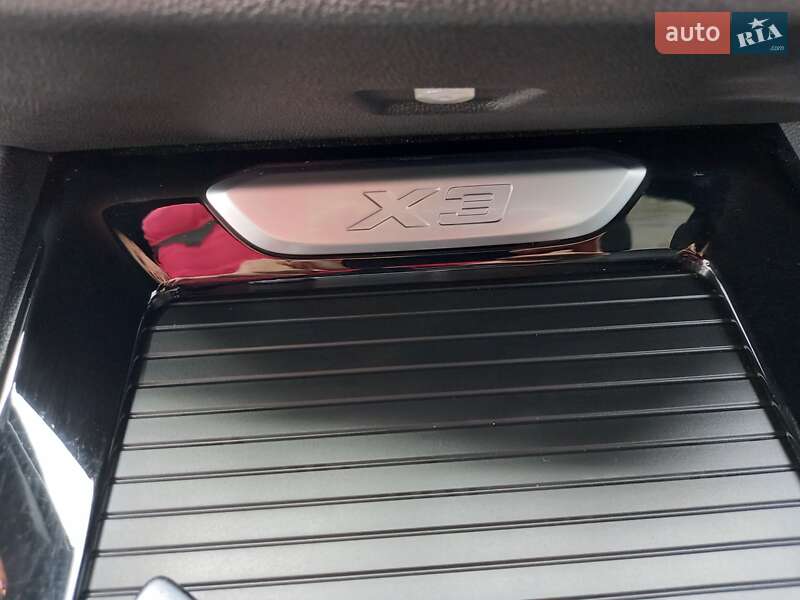 Внедорожник / Кроссовер BMW X3 2018 в Киеве