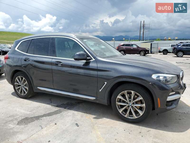 Внедорожник / Кроссовер BMW X3 2019 в Киеве