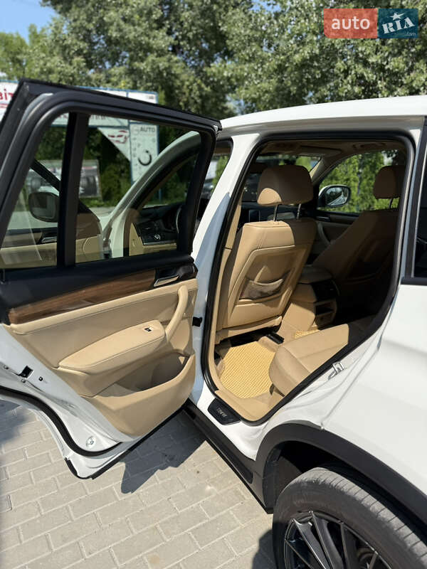 Внедорожник / Кроссовер BMW X3 2011 в Дунаевцах