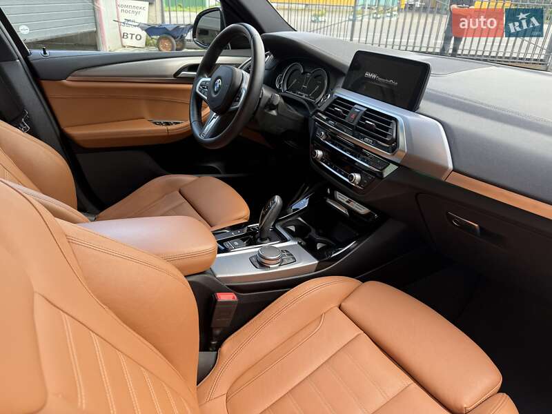 Внедорожник / Кроссовер BMW X3 2018 в Киеве