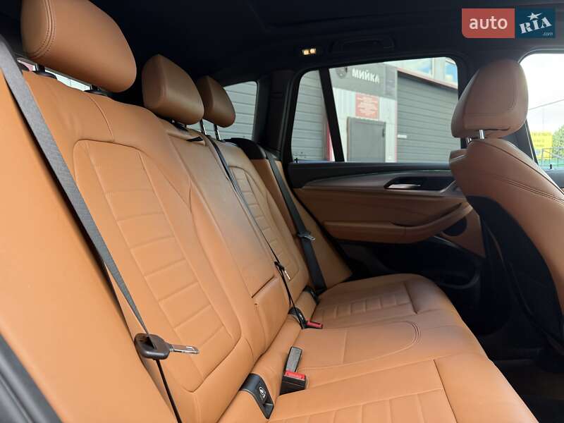 Внедорожник / Кроссовер BMW X3 2018 в Киеве