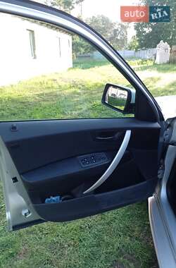 Внедорожник / Кроссовер BMW X3 2004 в 