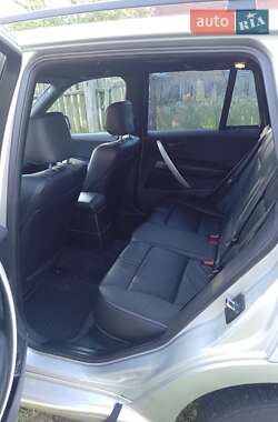 Внедорожник / Кроссовер BMW X3 2004 в 