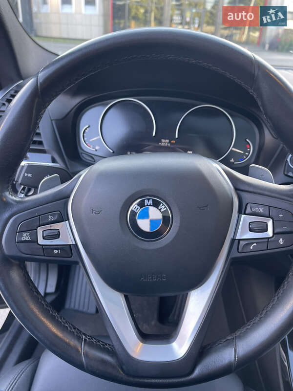 Внедорожник / Кроссовер BMW X3 2018 в Киеве