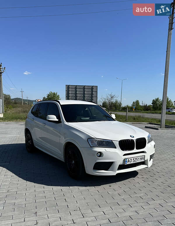 Внедорожник / Кроссовер BMW X3 2013 в Ужгороде