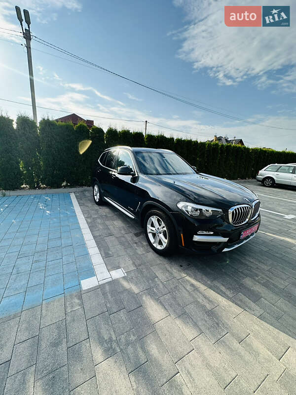 Внедорожник / Кроссовер BMW X3 2018 в Луцке