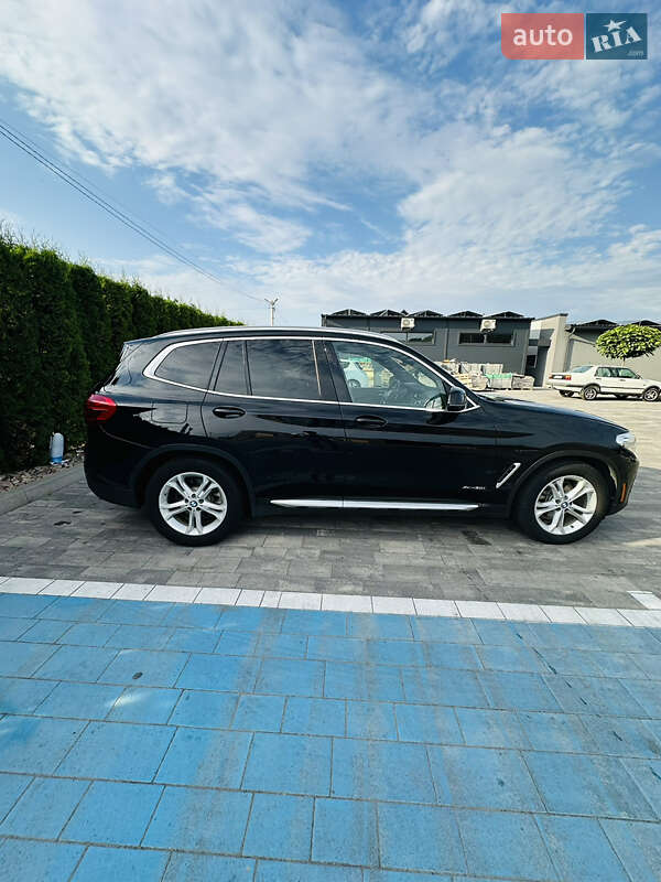 Внедорожник / Кроссовер BMW X3 2018 в Луцке