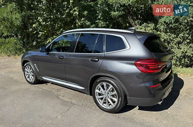 Внедорожник / Кроссовер BMW X3 2019 в 