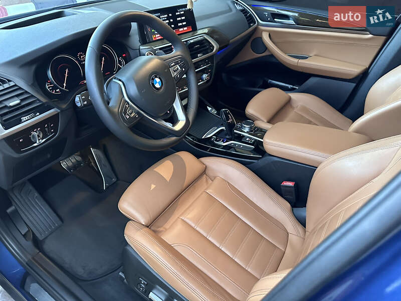 Внедорожник / Кроссовер BMW X3 2018 в Сумах