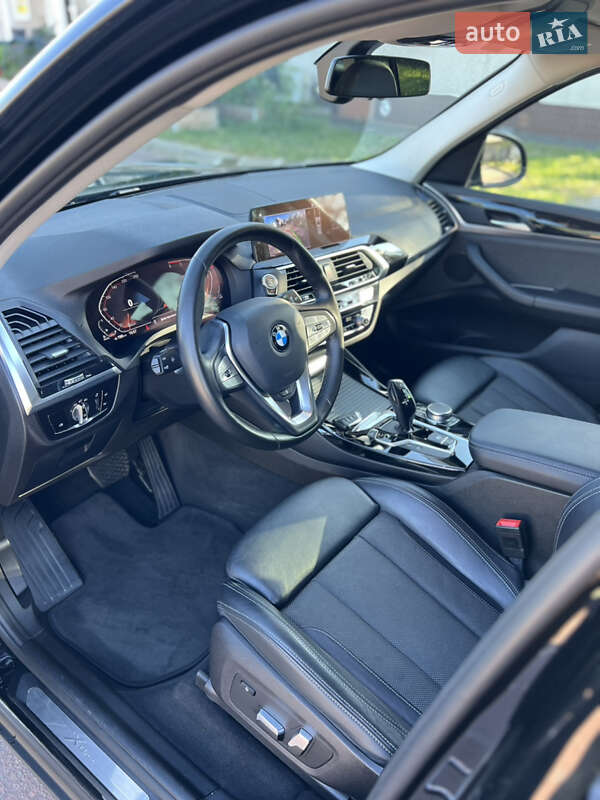 Внедорожник / Кроссовер BMW X3 2020 в Киеве
