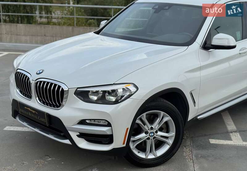 Внедорожник / Кроссовер BMW X3 2018 в Киеве