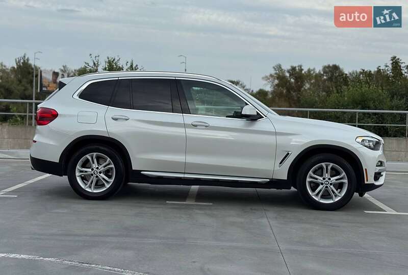 Внедорожник / Кроссовер BMW X3 2018 в Киеве