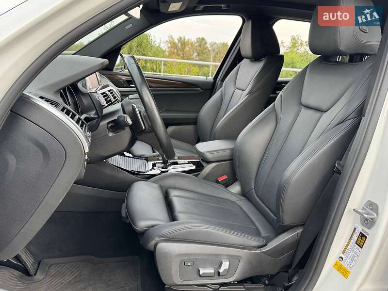 Внедорожник / Кроссовер BMW X3 2018 в Киеве