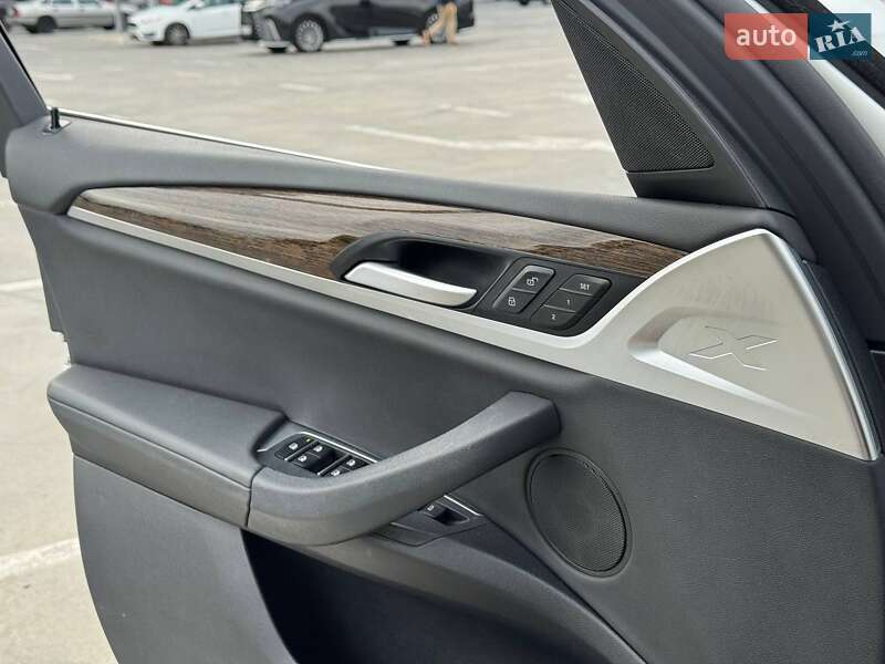Внедорожник / Кроссовер BMW X3 2018 в Киеве