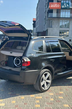 Внедорожник / Кроссовер BMW X3 2005 в 