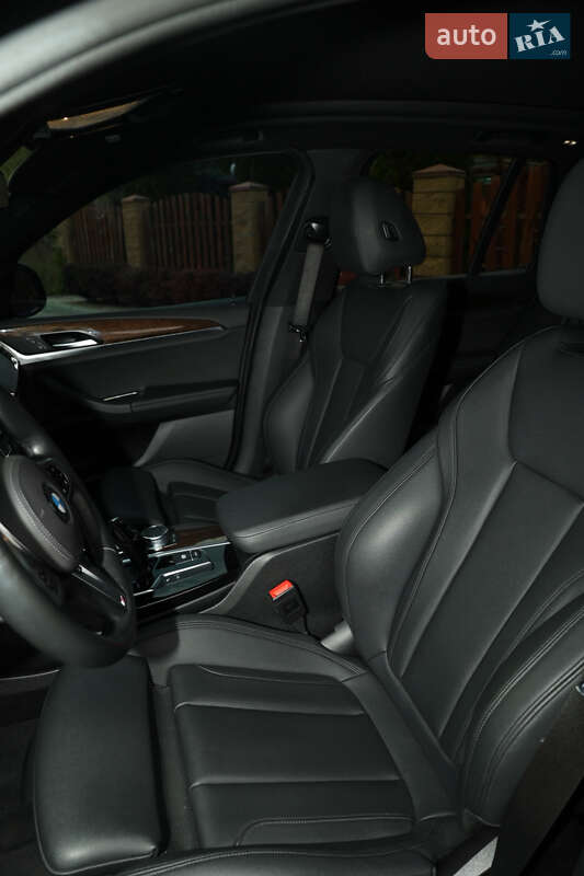 Внедорожник / Кроссовер BMW X3 2019 в Днепре