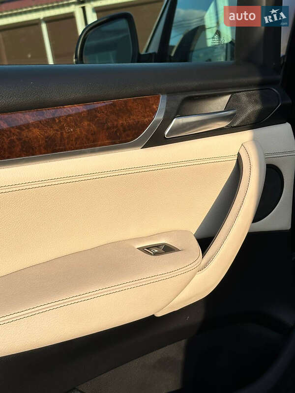 Внедорожник / Кроссовер BMW X3 2016 в Золочеве