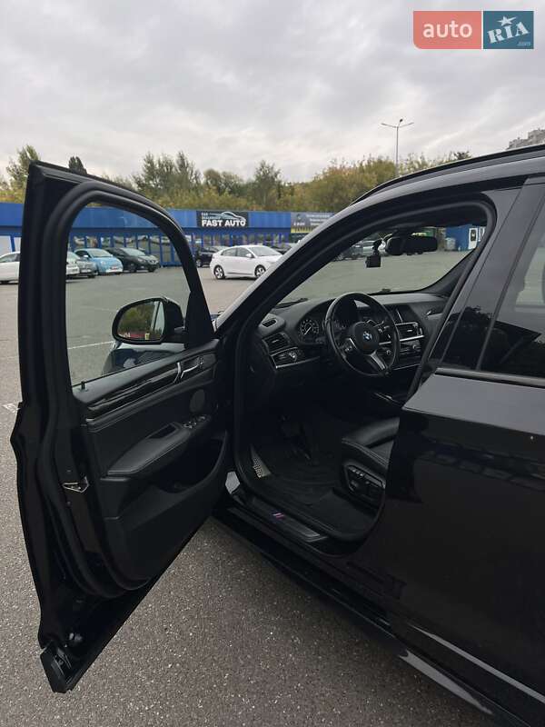 Внедорожник / Кроссовер BMW X3 2016 в Киеве
