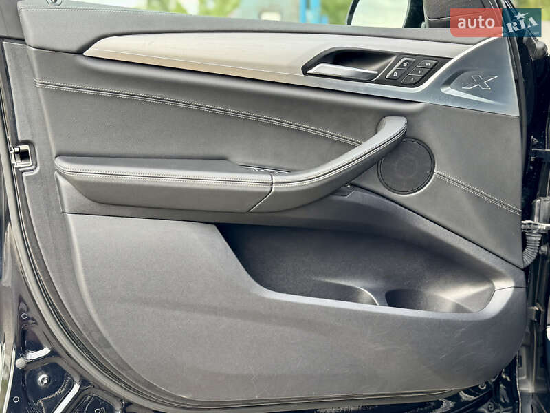 Внедорожник / Кроссовер BMW X3 2018 в Калуше фото 25 Внедорожник / Кроссовер BMW X3 2018 в Калуше