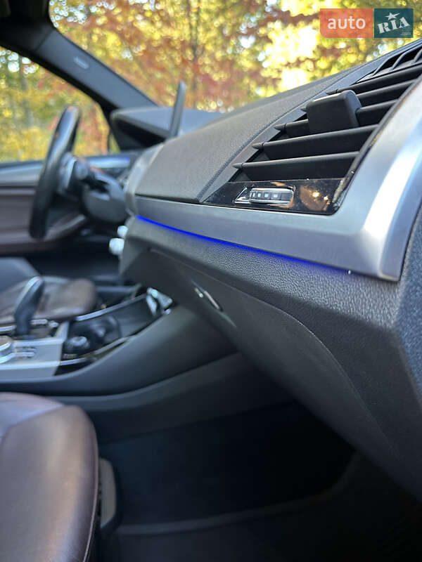 Внедорожник / Кроссовер BMW X3 2018 в Киеве