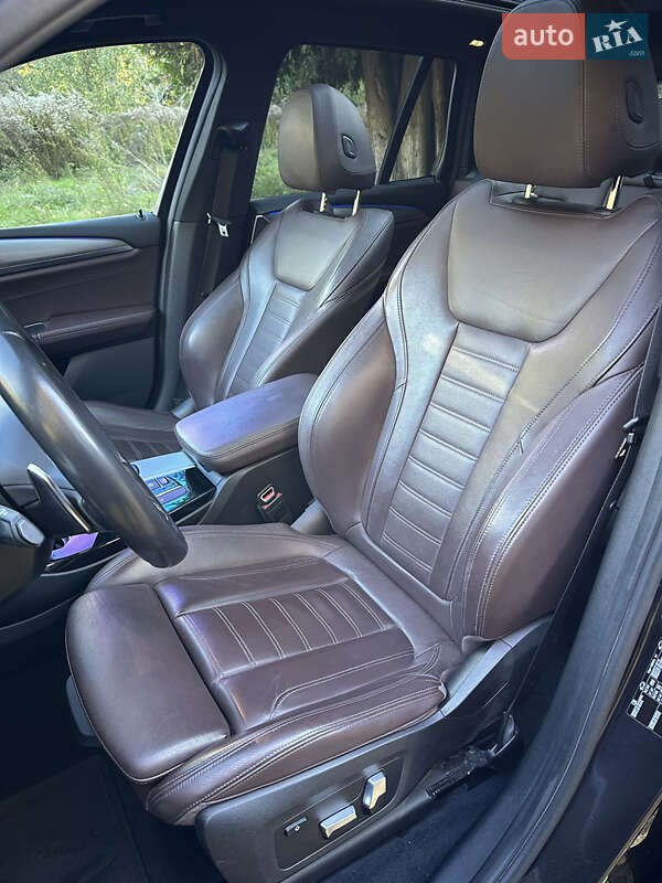 Внедорожник / Кроссовер BMW X3 2018 в Киеве