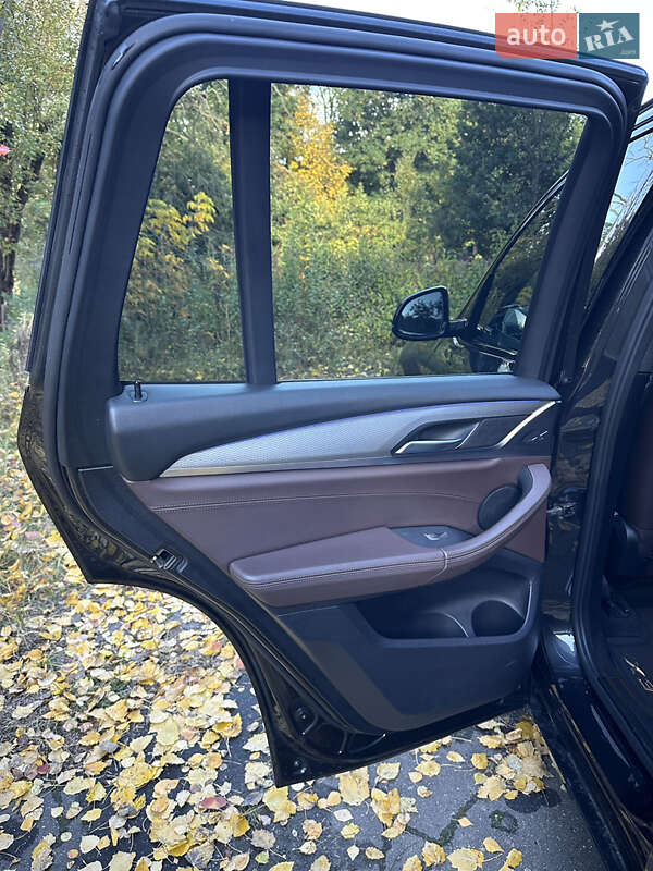 Внедорожник / Кроссовер BMW X3 2018 в Киеве